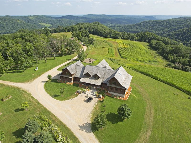 Houston MN Log Home 950+ Acres : Houston : Winona County : Minnesota