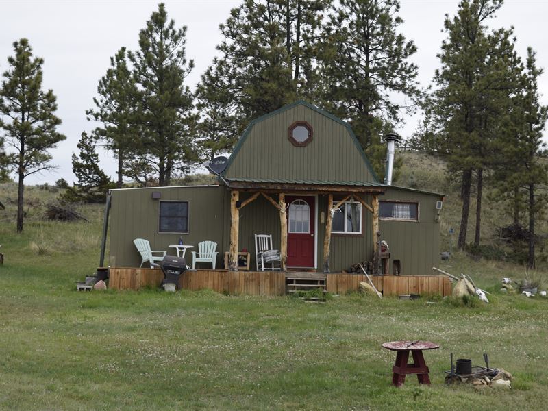 Crazy Horse Cabin : Ranch for Sale in Mosby, Garfield ...