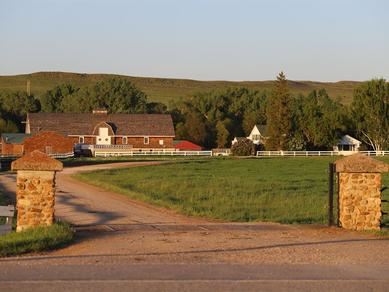 The Ranch Headquarters : Sheridan : Sheridan County : Wyoming