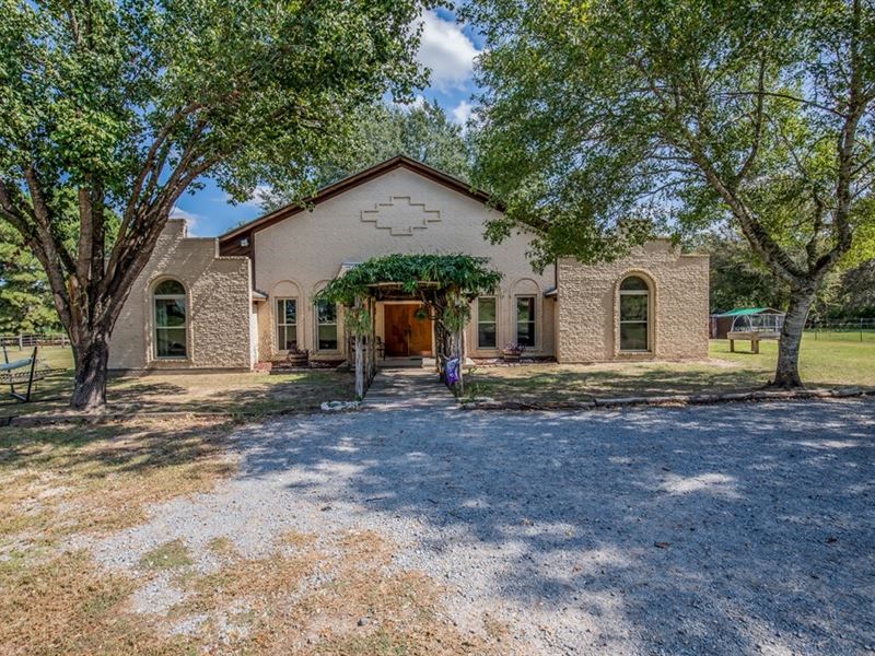 Ranch-Style Home Acreage, Buffalo : Buffalo : Leon County : Texas