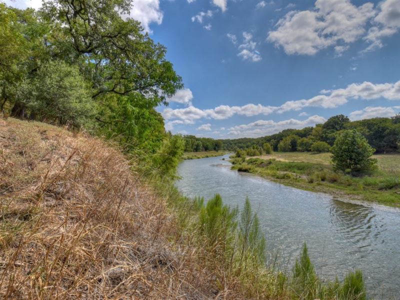 Lampasas River Retreat on 11 Acres : Ranch for Sale in Kempner ...