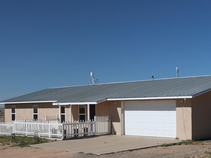 Stanley, New Mexico Horse Property : Stanley : Santa Fe County : New Mexico