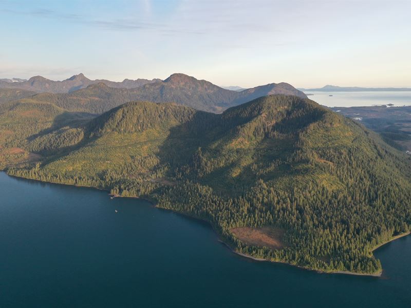 AK Private Mountains, Ocean View : Prince William Sound : Valdez-Cordova Borough : Alaska