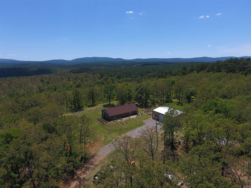 Winding Stair Mountain Lodge : Hodgen : Le Flore County : Oklahoma