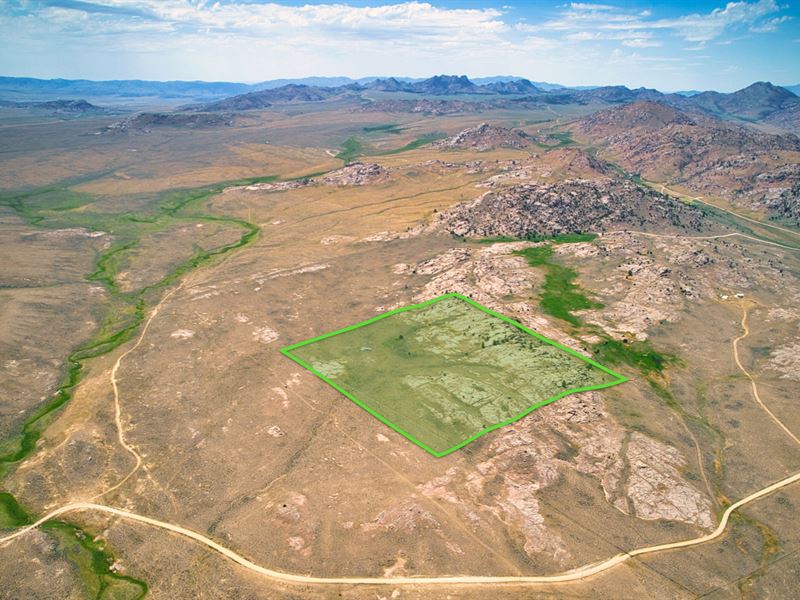 40 Acre Ranch with Mountain Views : Hanna : Carbon County : Wyoming