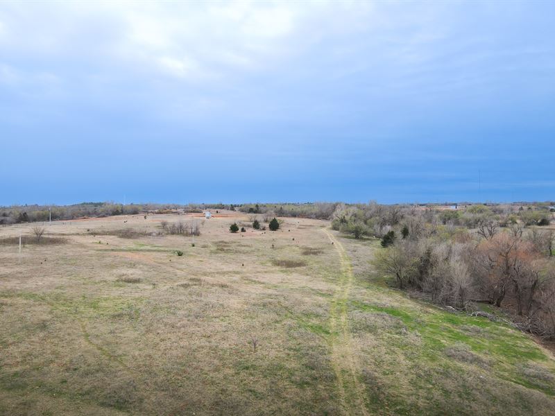 33 Acres of Land in Oklahoma : Chickasha : Grady County : Oklahoma