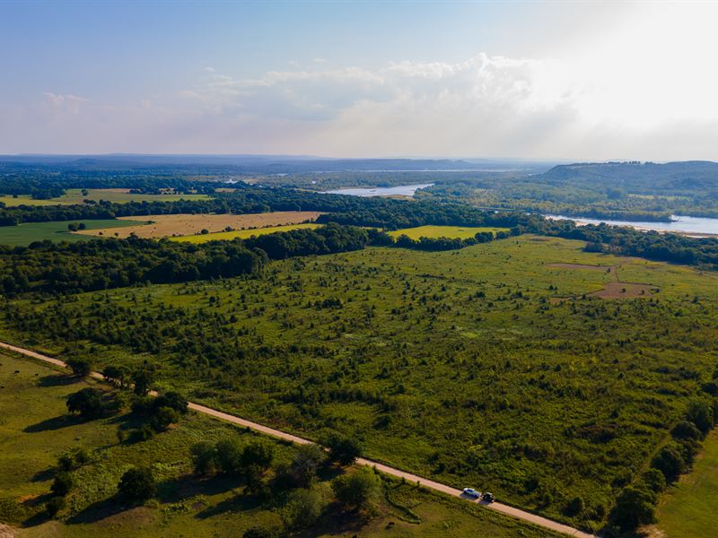 130 Acres Bordering Sequoyah Nation : Webbers Falls : Muskogee County : Oklahoma