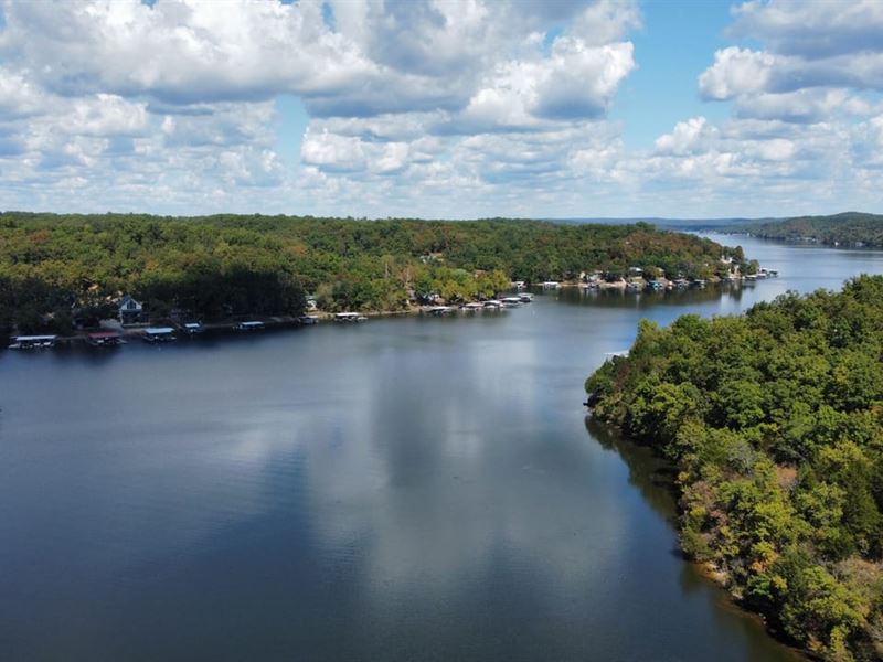 110 Acres, Lake of The Ozarks : Climax Springs : Camden County : Missouri