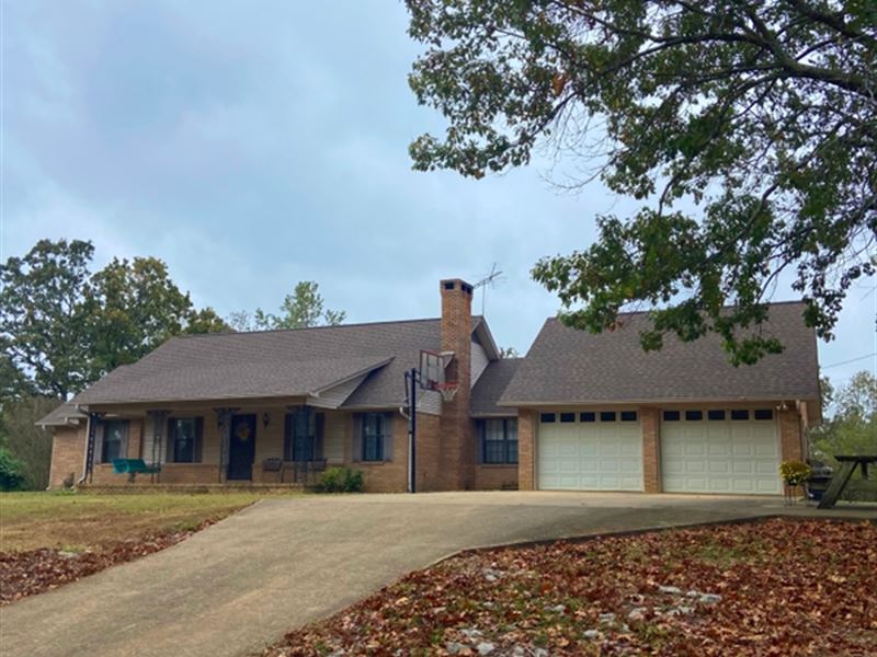 A Home On 12 Acres in Benton County : Blue Mountain : Benton County : Mississippi