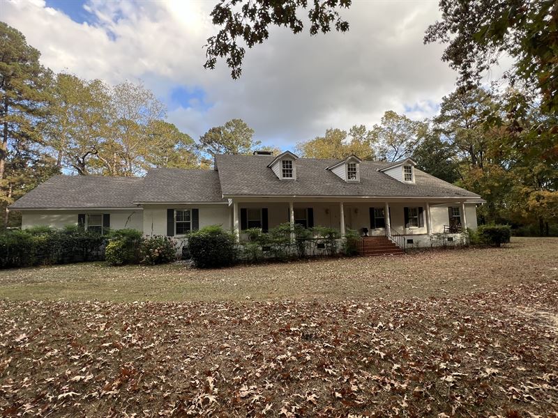 Home and 21 Acres in Newbern, AL : Newbern : Hale County : Alabama