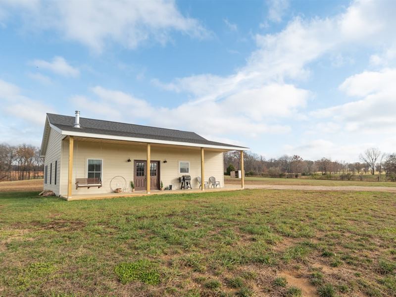 Stunning 2-Bed Home on 30 Acres : Bloomfield : Stoddard County : Missouri