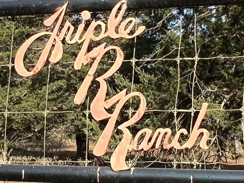 Triple R Ranch : Harwood : Gonzales County : Texas