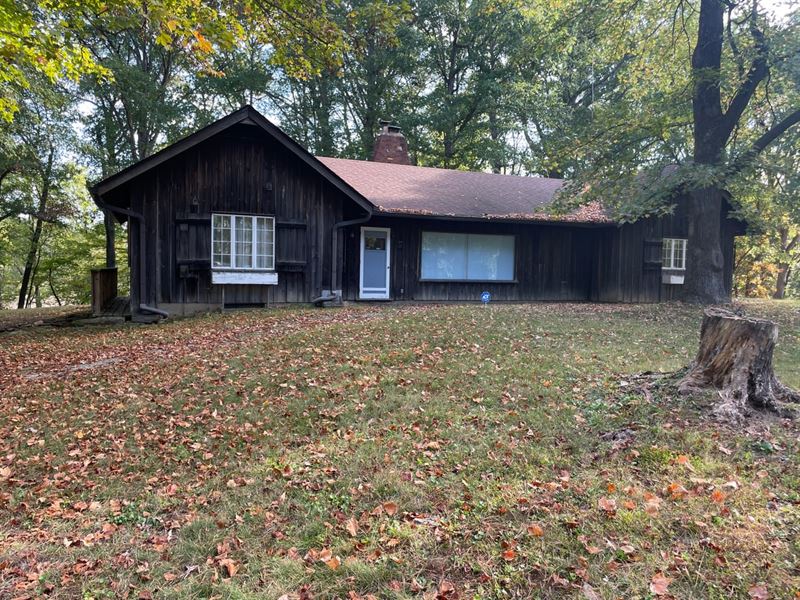 2 Bedroom 2 Bathroom on 21 Acres : Cayuga : Vermillion County : Indiana