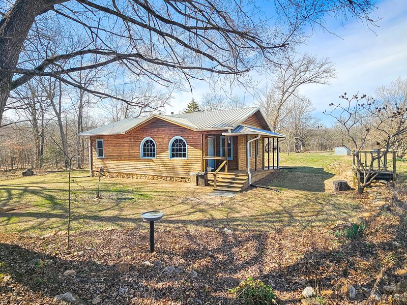 Home and Land for Sale in Howell Co : West Plains : Howell County : Missouri