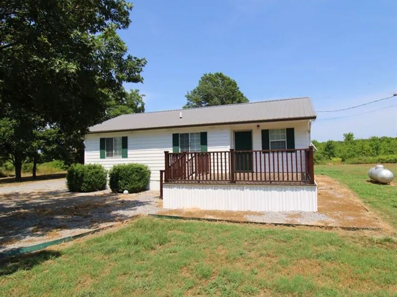 50.5 Acres with A Camp House in Sun : Shaw : Sunflower County : Mississippi