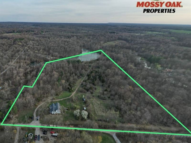 25 Acres on a Lake in Poland : Poland : Owen County : Indiana