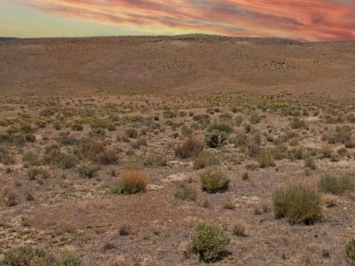 Abundant Recreational Opportunities : Deeth : Elko County : Nevada